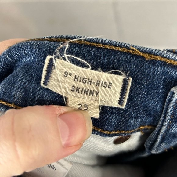 Madewell SIZE 25 9” High Rise Skinny Blue Jeans Distressed Raw Released Hem - Picture 6 of 11